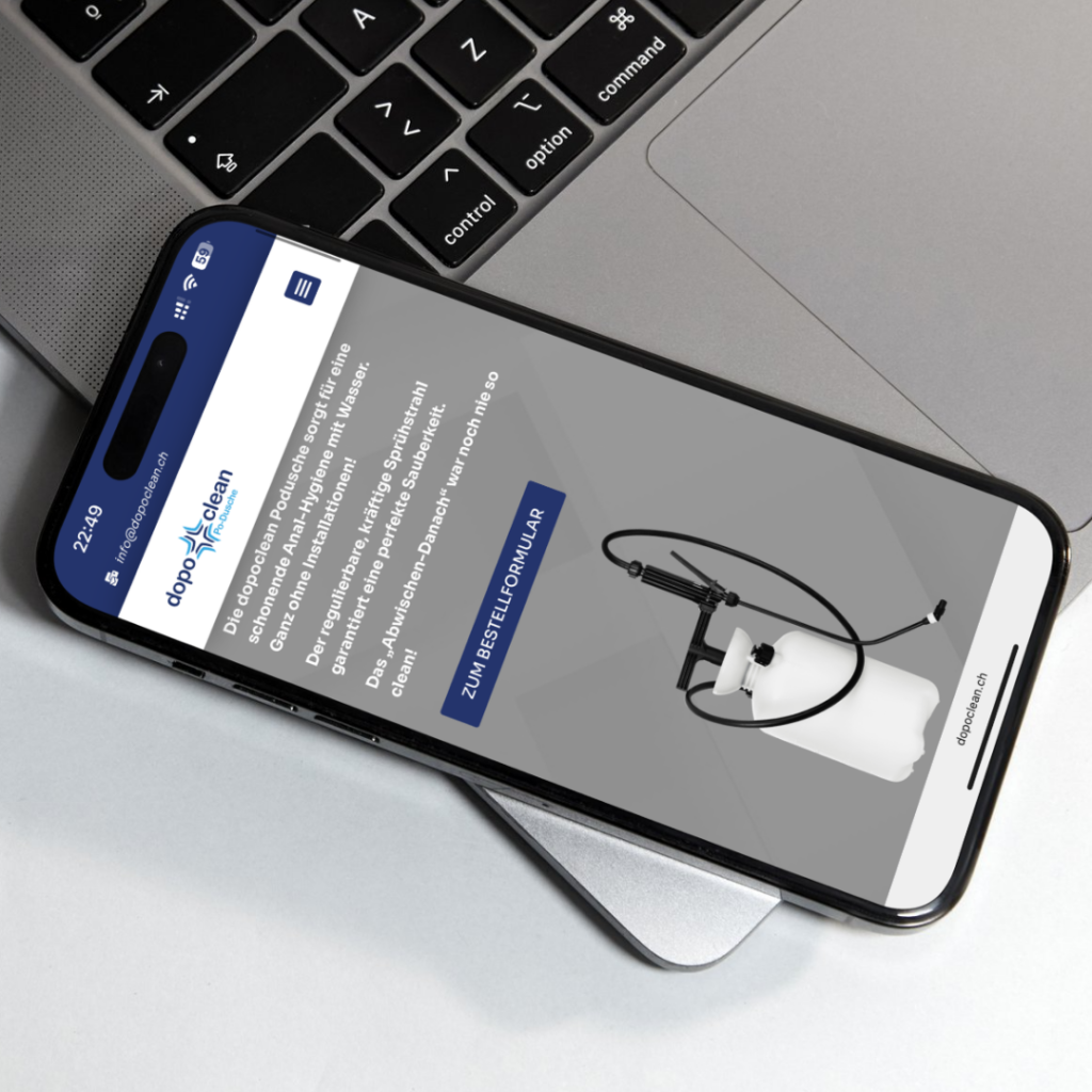 Ein Bild vom Handy mit der Website von Dopoclean GmbH, welche durch Trus Digital erstellt wurde.